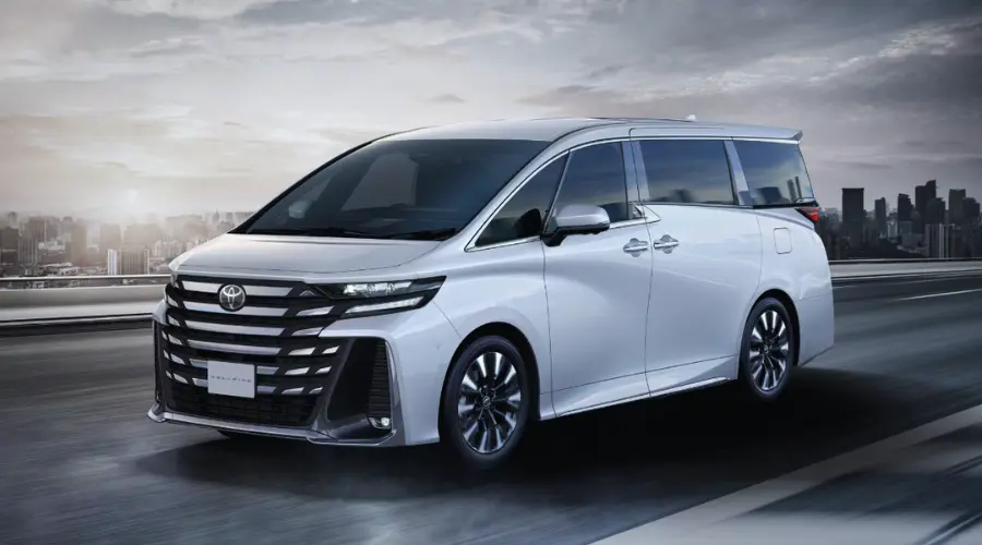Toyota Vellfire Vs Lexus LM