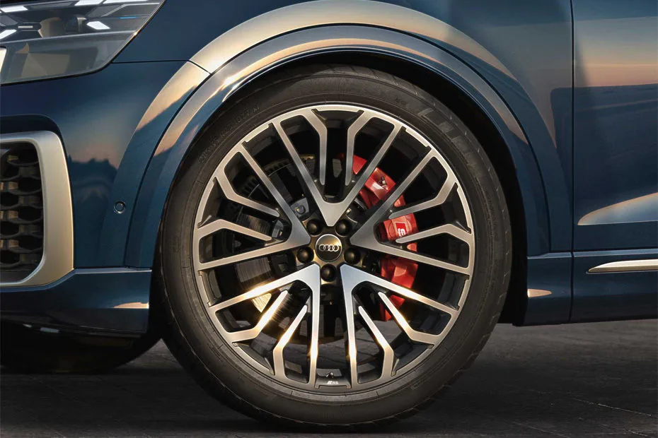Audi SQ8