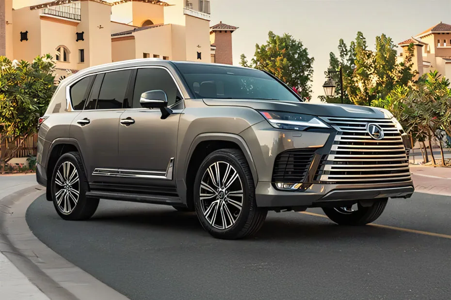 Lexus LX 700H