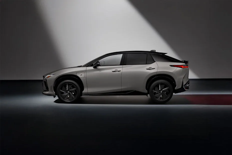 Lexus RZ