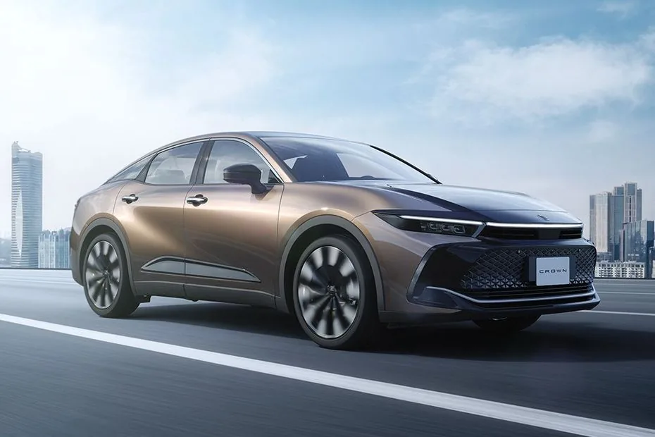 Toyota Crown Hybrid